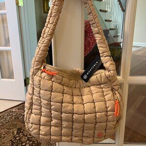 Quilted Tote Bag in off-white, Puffer Bag by Wantable